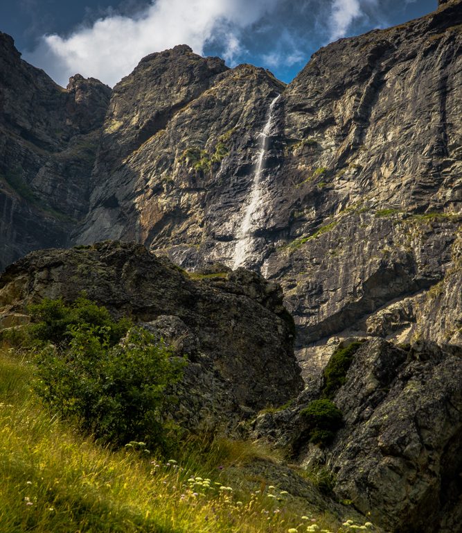 Heavenly Waterfall seen from nearby